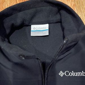 4T black Columbia soft shell